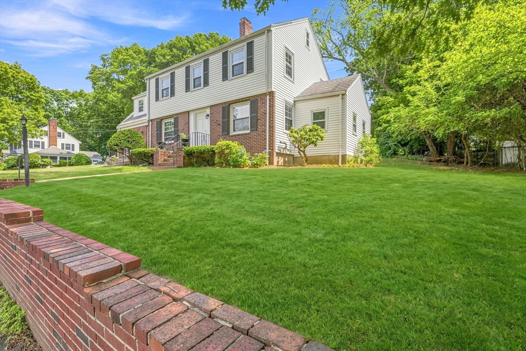49 Parkside Circle Property Photo 2