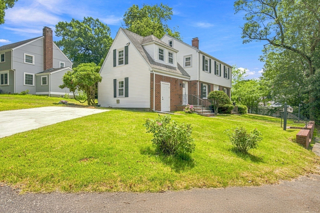 49 Parkside Circle Property Photo 3