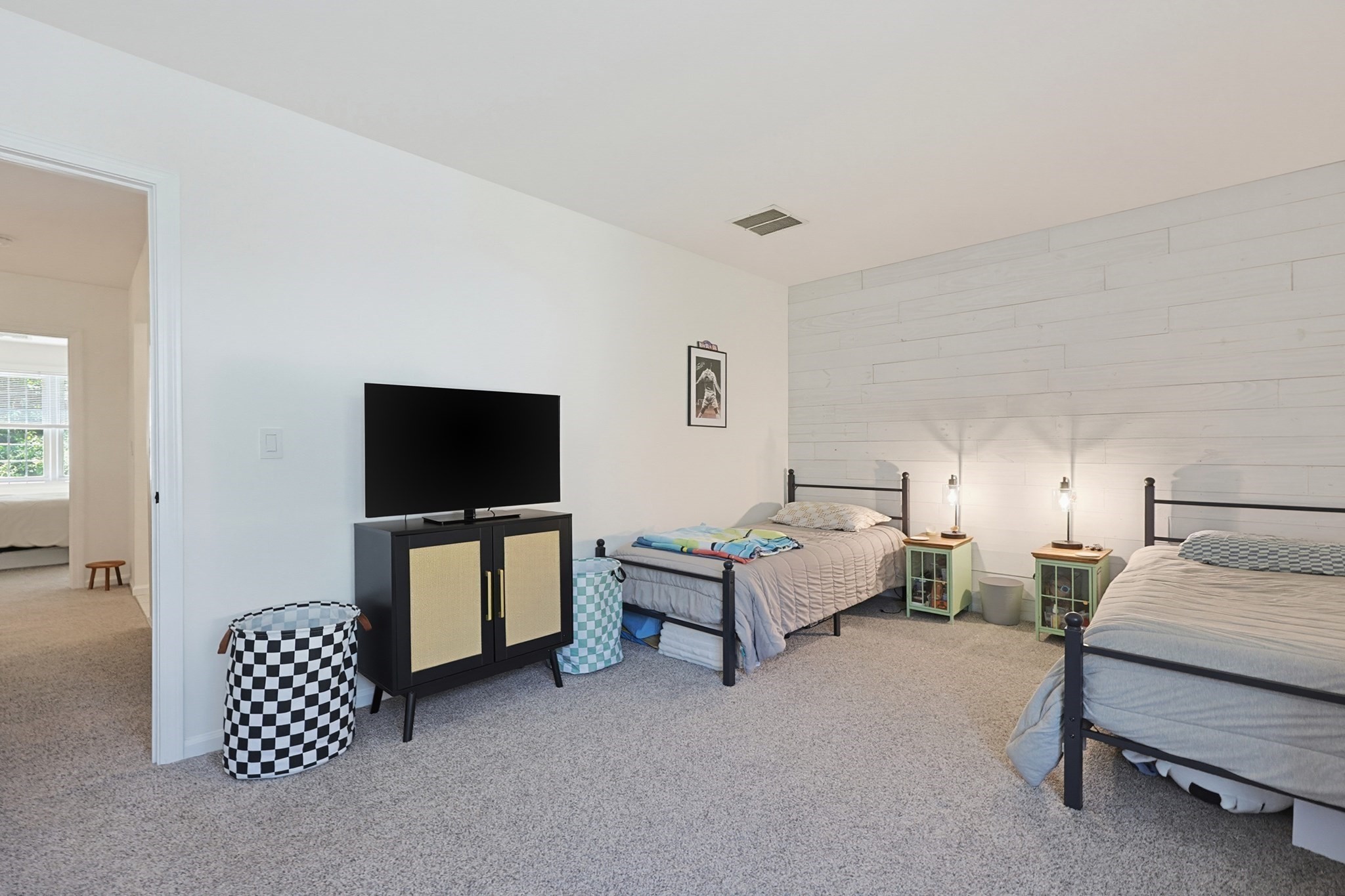 212 Laurelwood Dr # 212 Property Photo 24
