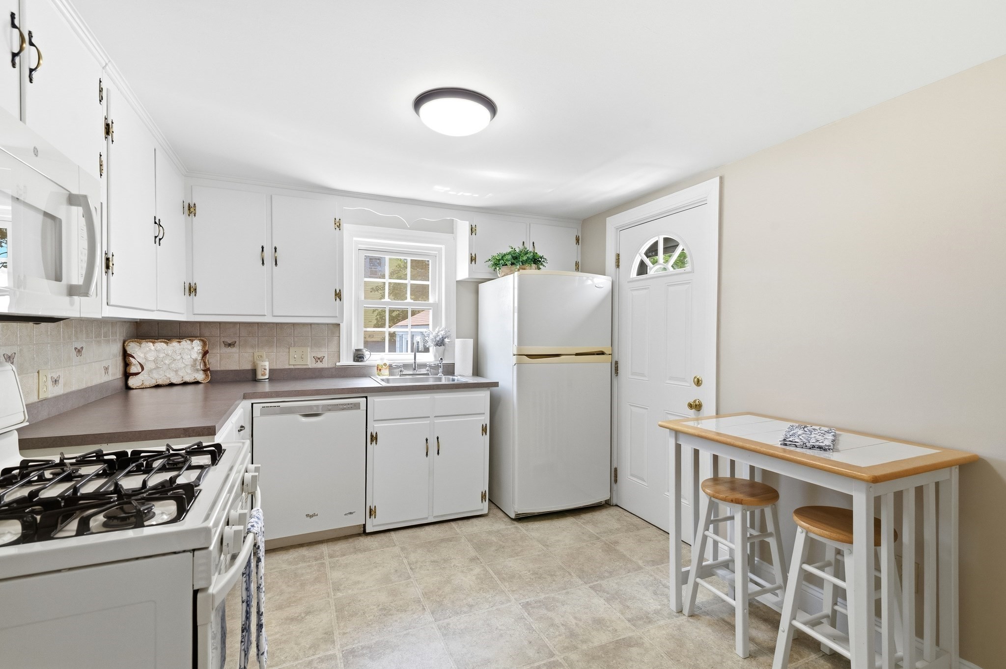 49 Edgeworth St Property Photo 8