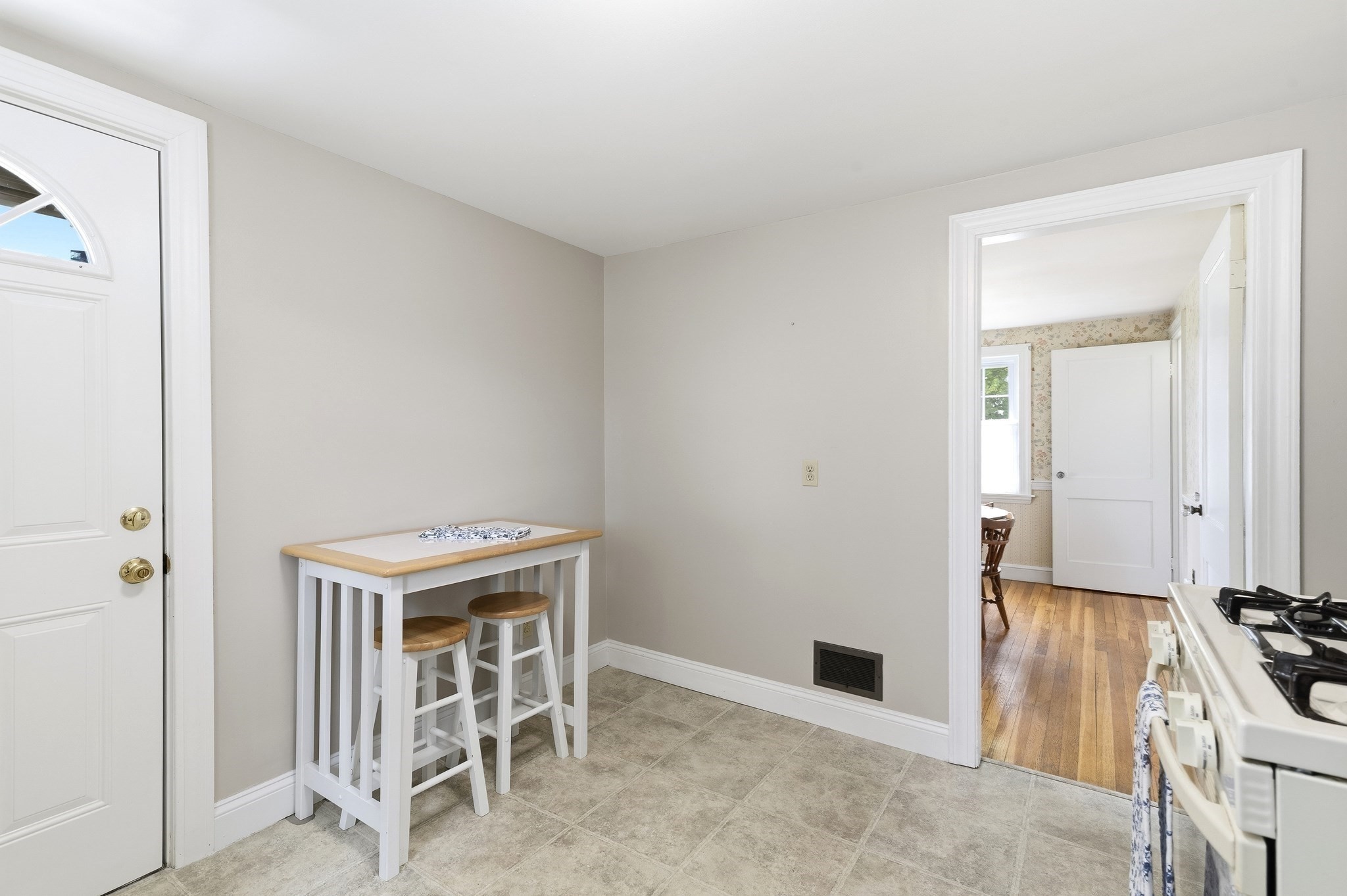 49 Edgeworth St Property Photo 10