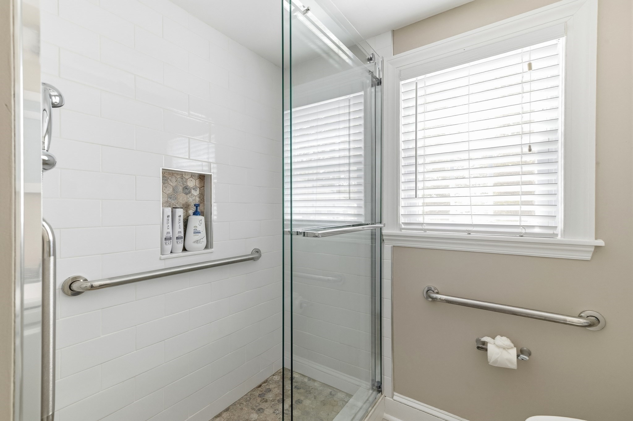 49 Edgeworth St Property Photo 13