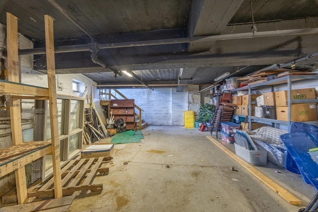 342 Washington St Property Photo 35
