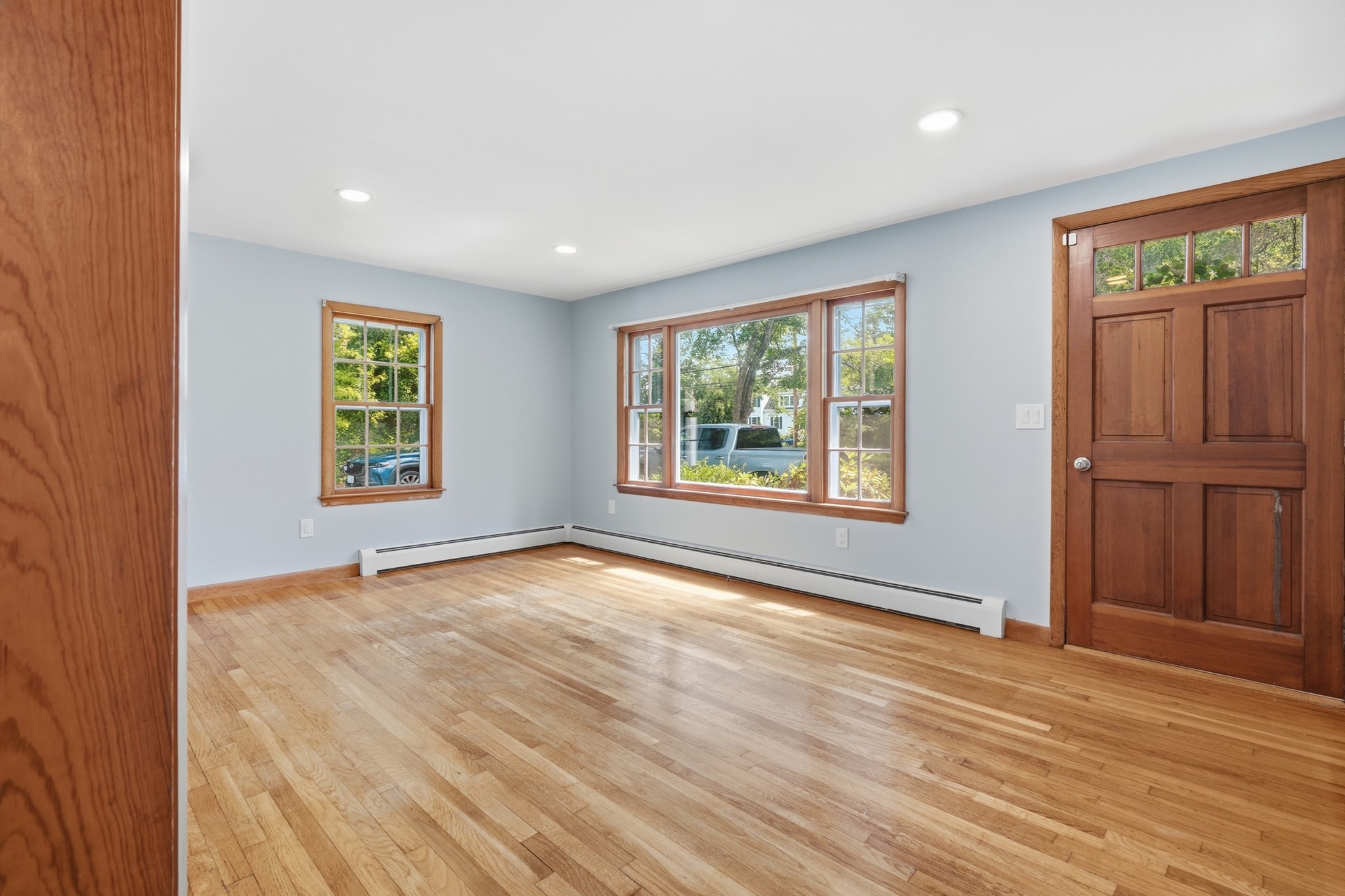 292 Anawan St Property Photo 7