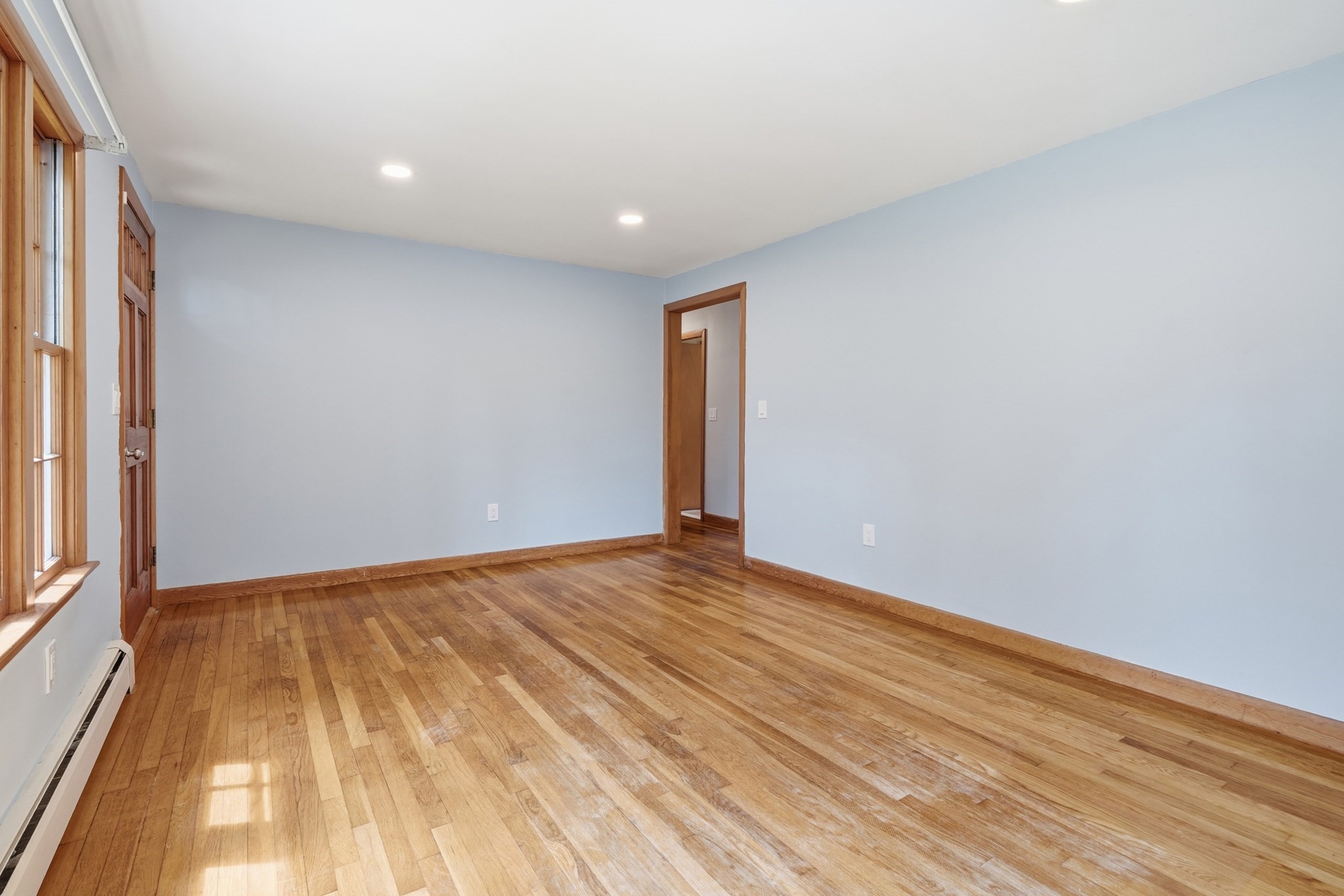 292 Anawan St Property Photo 8