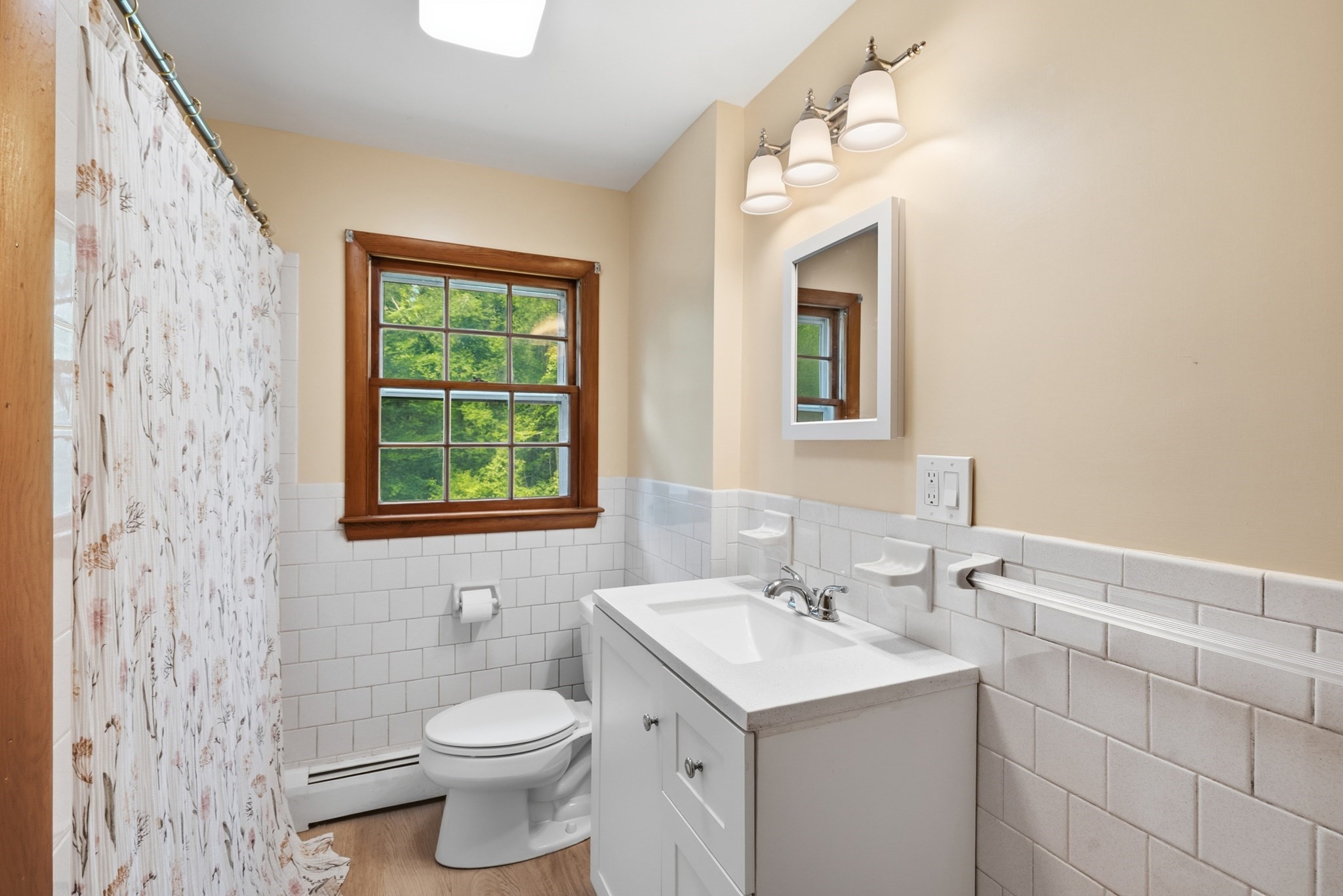 292 Anawan St Property Photo 15