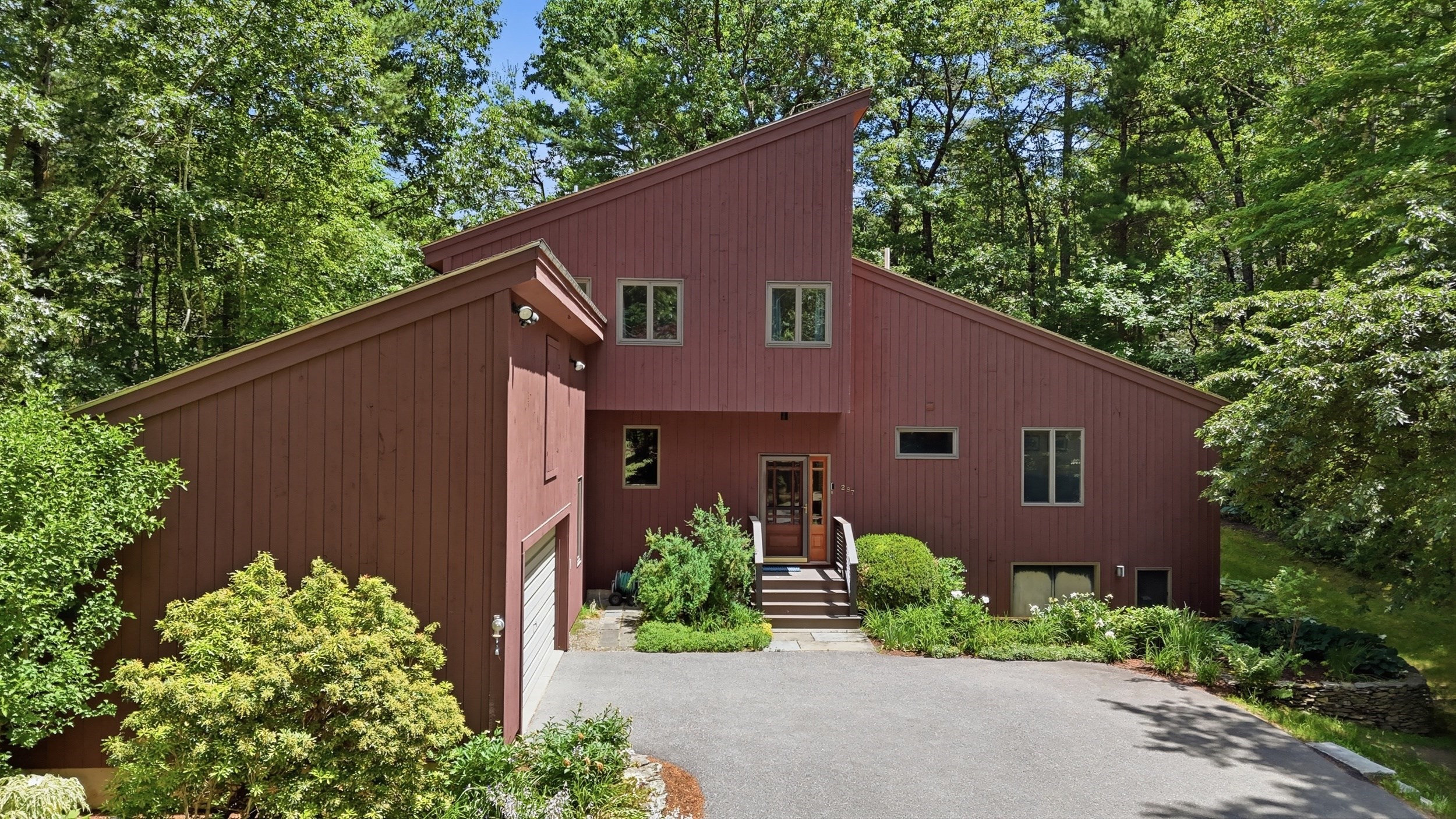 297 Reedy Meadow Rd Property Photo 1
