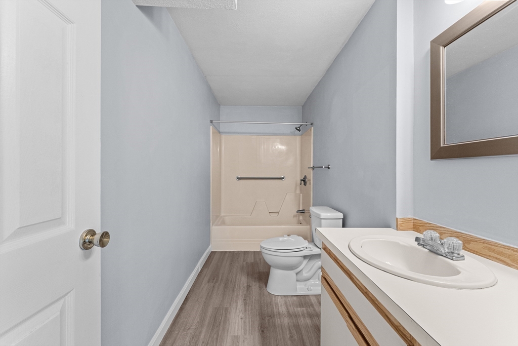 100 Cass Ave # A6 Property Photo 16