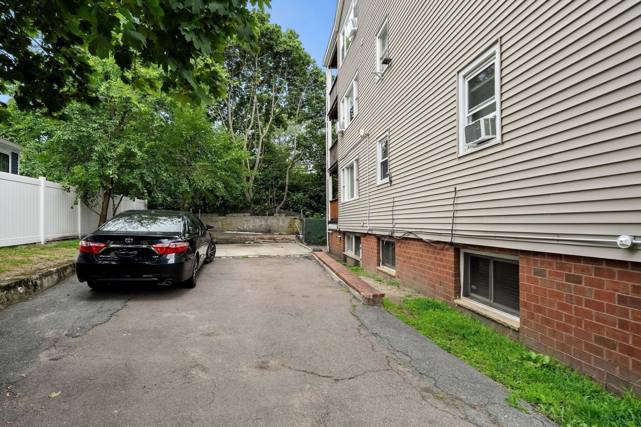 59 Monadnock St # 1 Property Photo 28
