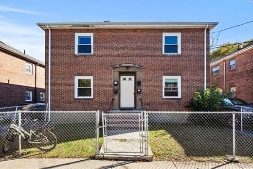 19 Beechcroft St # 2 Property Photo 1