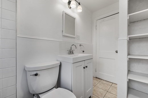 19 Beechcroft St # 2 Property Photo 6