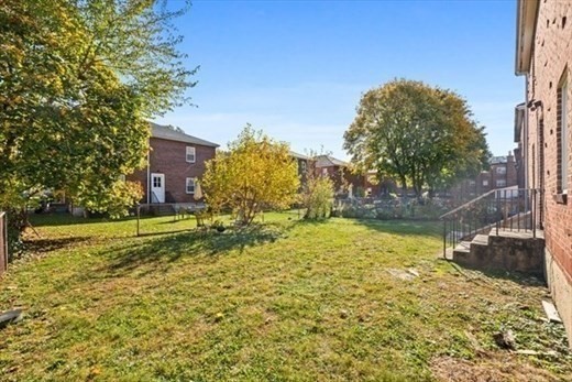 19 Beechcroft St # 2 Property Photo 9