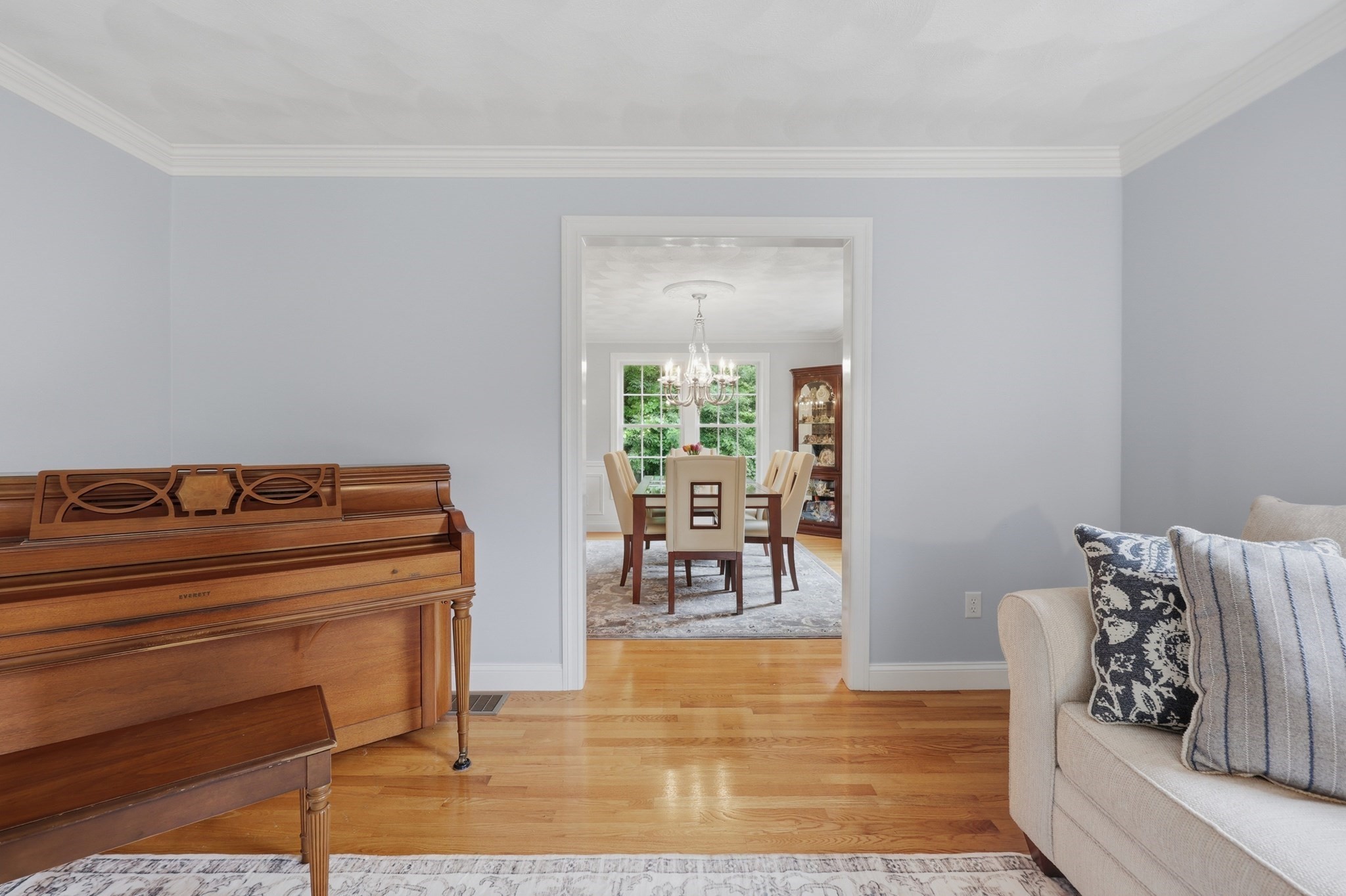 21 Olde Taverne Ln Property Photo 6