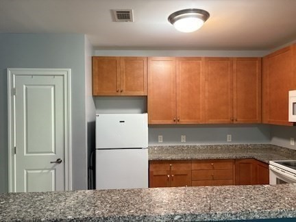 3 Harvest Dr # 207 Property Photo 7