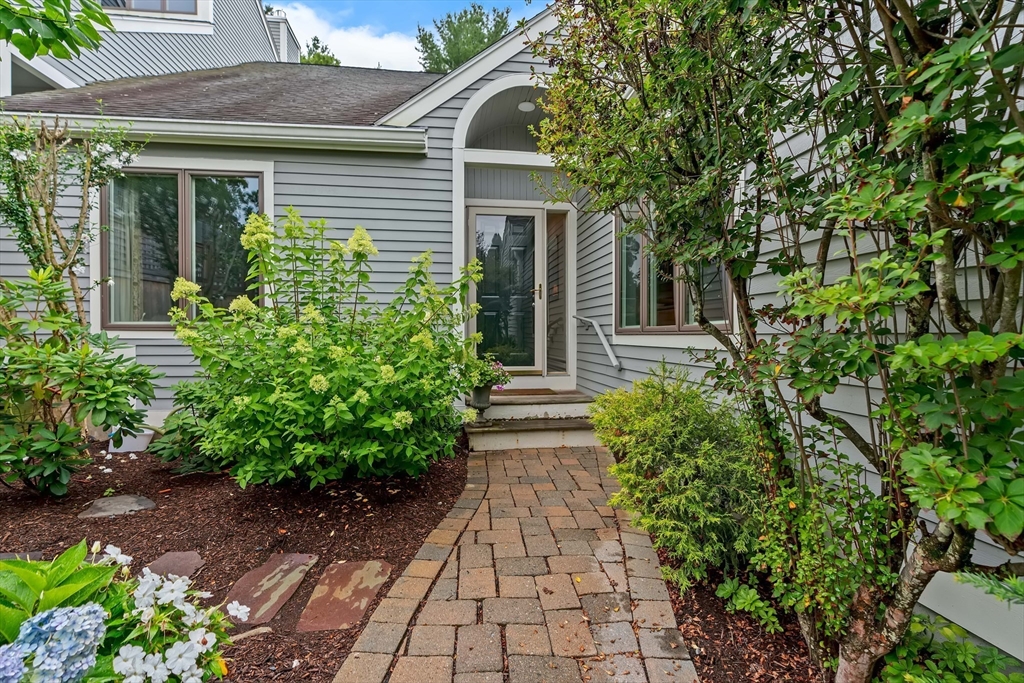 64 Pickwick Way # 64 Property Photo 1