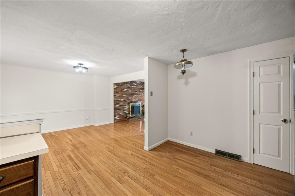 28 Camelot Ct # 28 Property Photo 11