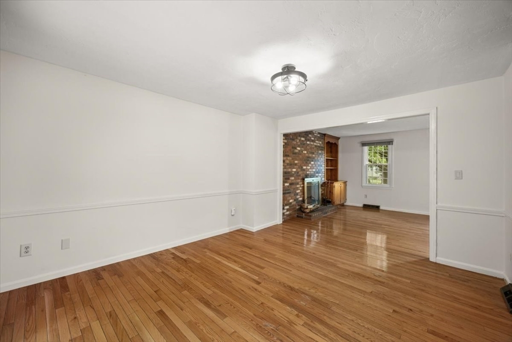 28 Camelot Ct # 28 Property Photo 13