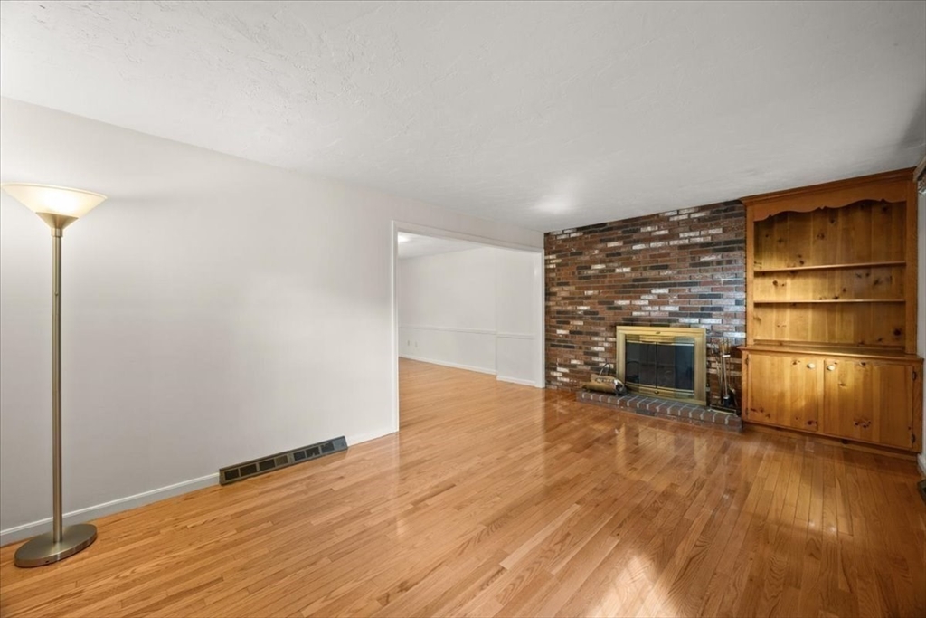 28 Camelot Ct # 28 Property Photo 14
