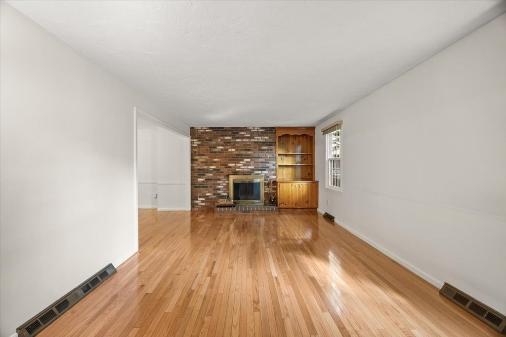 28 Camelot Ct # 28 Property Photo 15