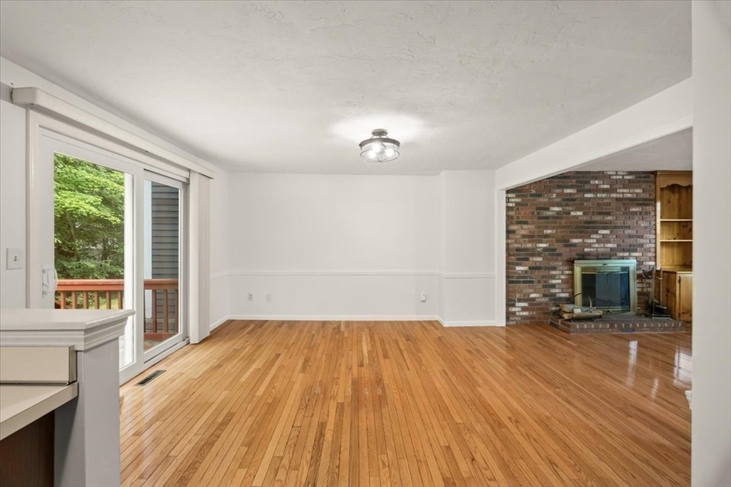 28 Camelot Ct # 28 Property Photo 18