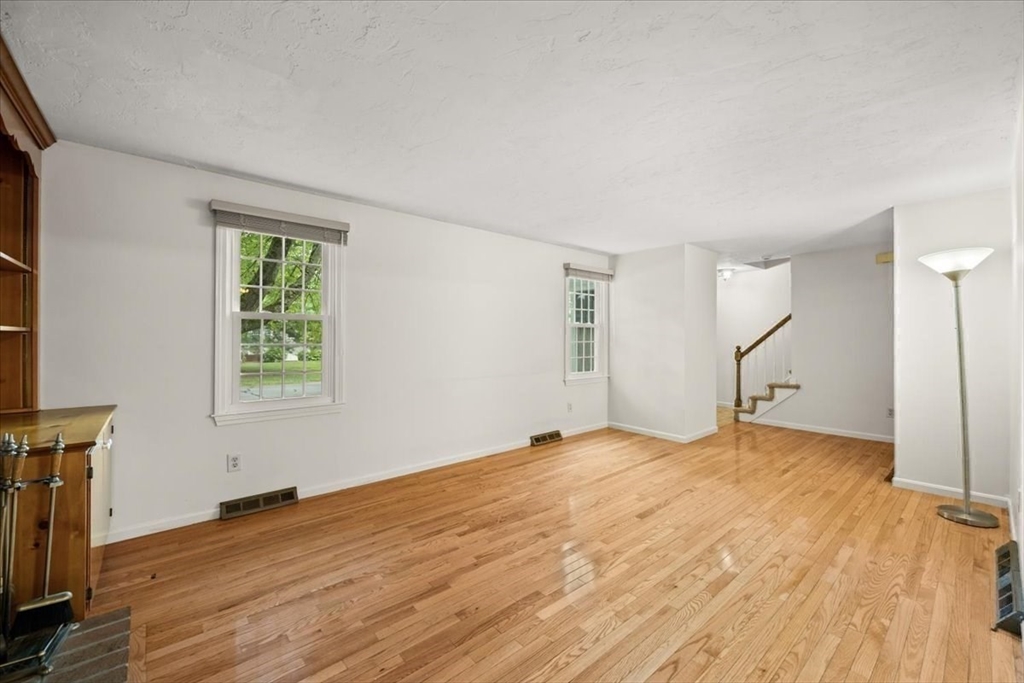 28 Camelot Ct # 28 Property Photo 19