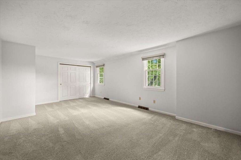 28 Camelot Ct # 28 Property Photo 21