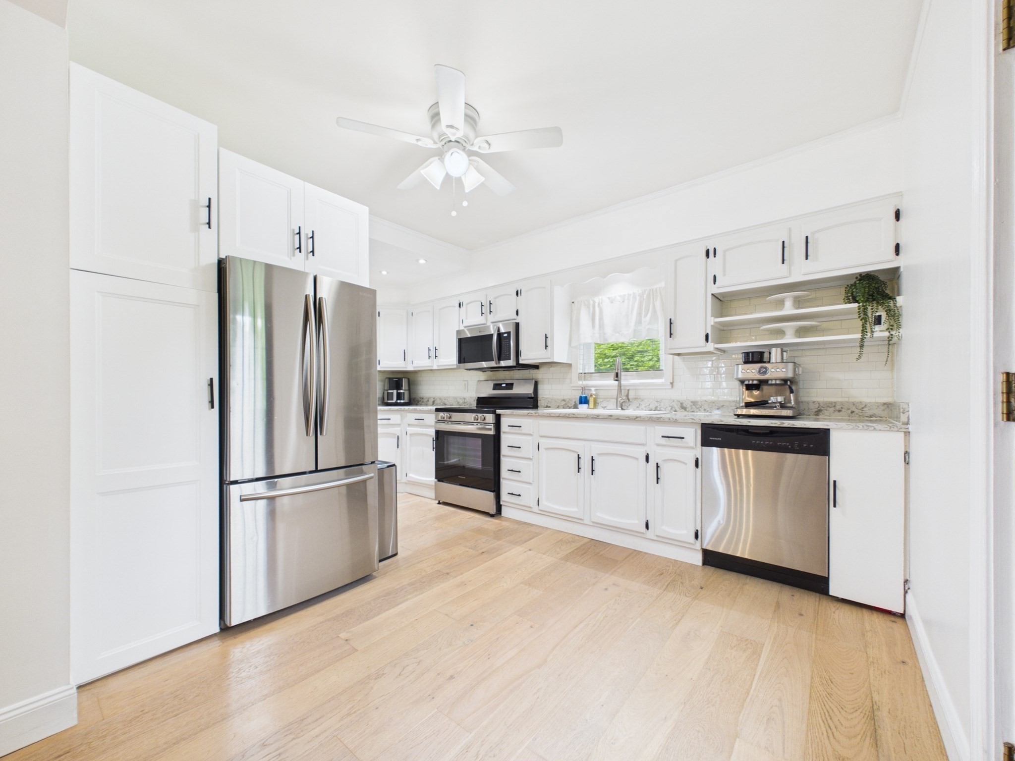 36 Bellevue Ave Property Photo 15