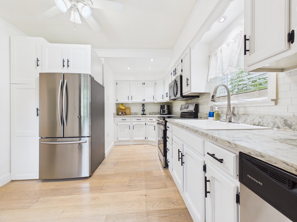 36 Bellevue Ave Property Photo 16
