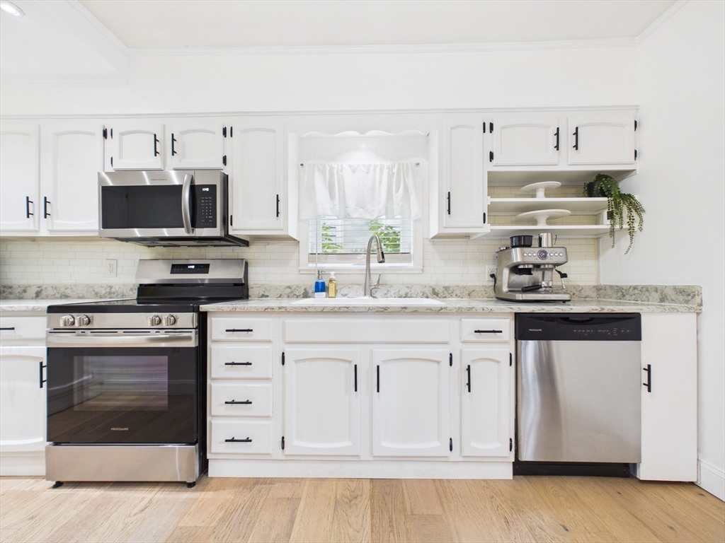 36 Bellevue Ave Property Photo 17