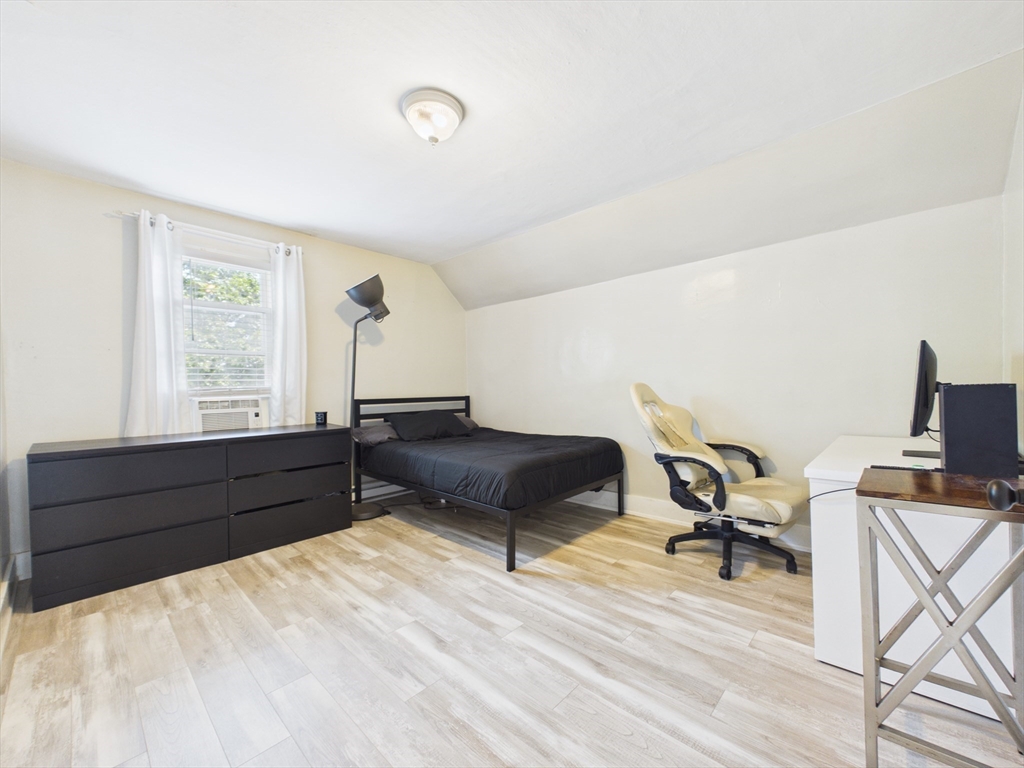 36 Bellevue Ave Property Photo 27