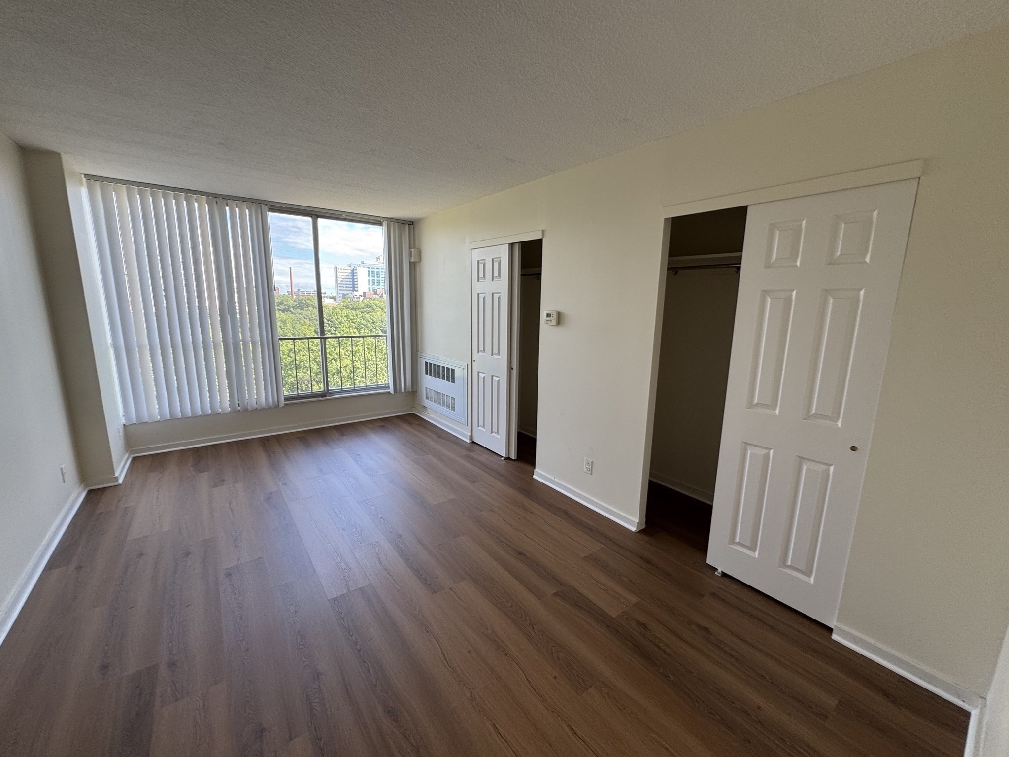 33 Pond # 1005 Property Photo 8