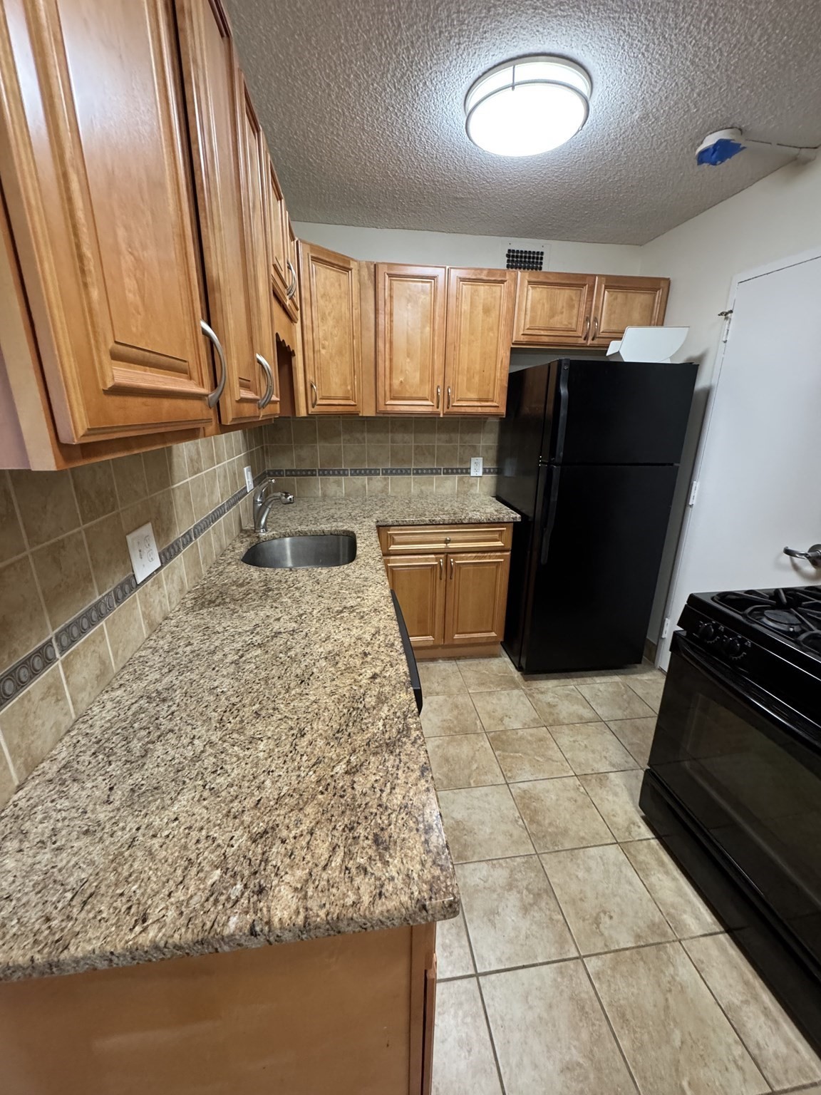 33 Pond # 1005 Property Photo 14