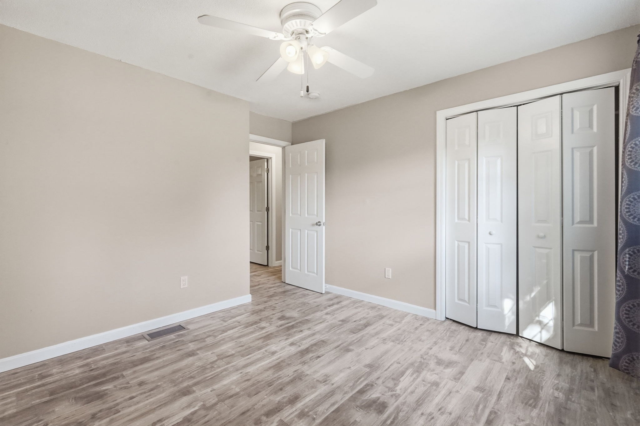 74 Clark St Property Photo 22