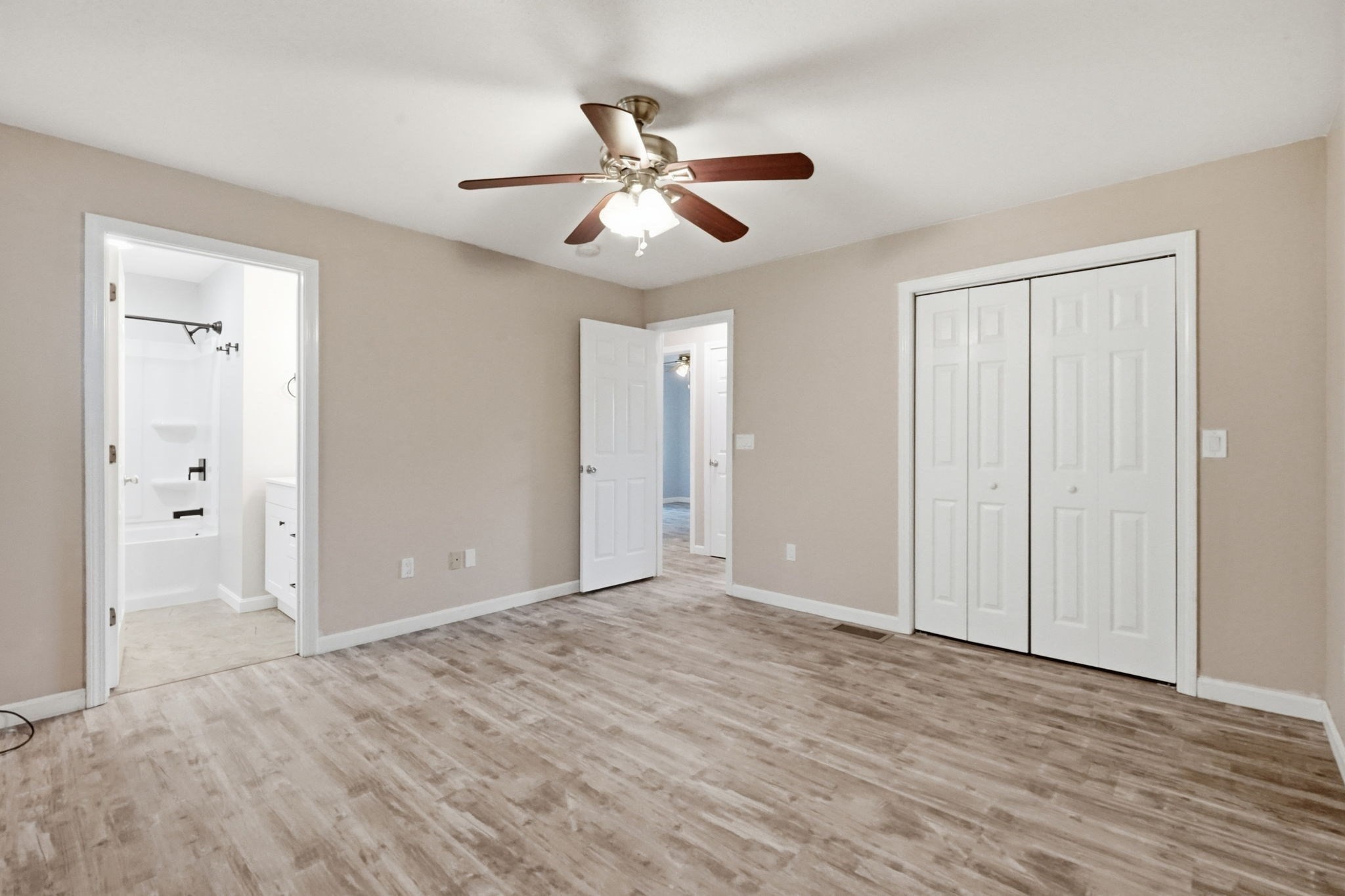 74 Clark St Property Photo 24
