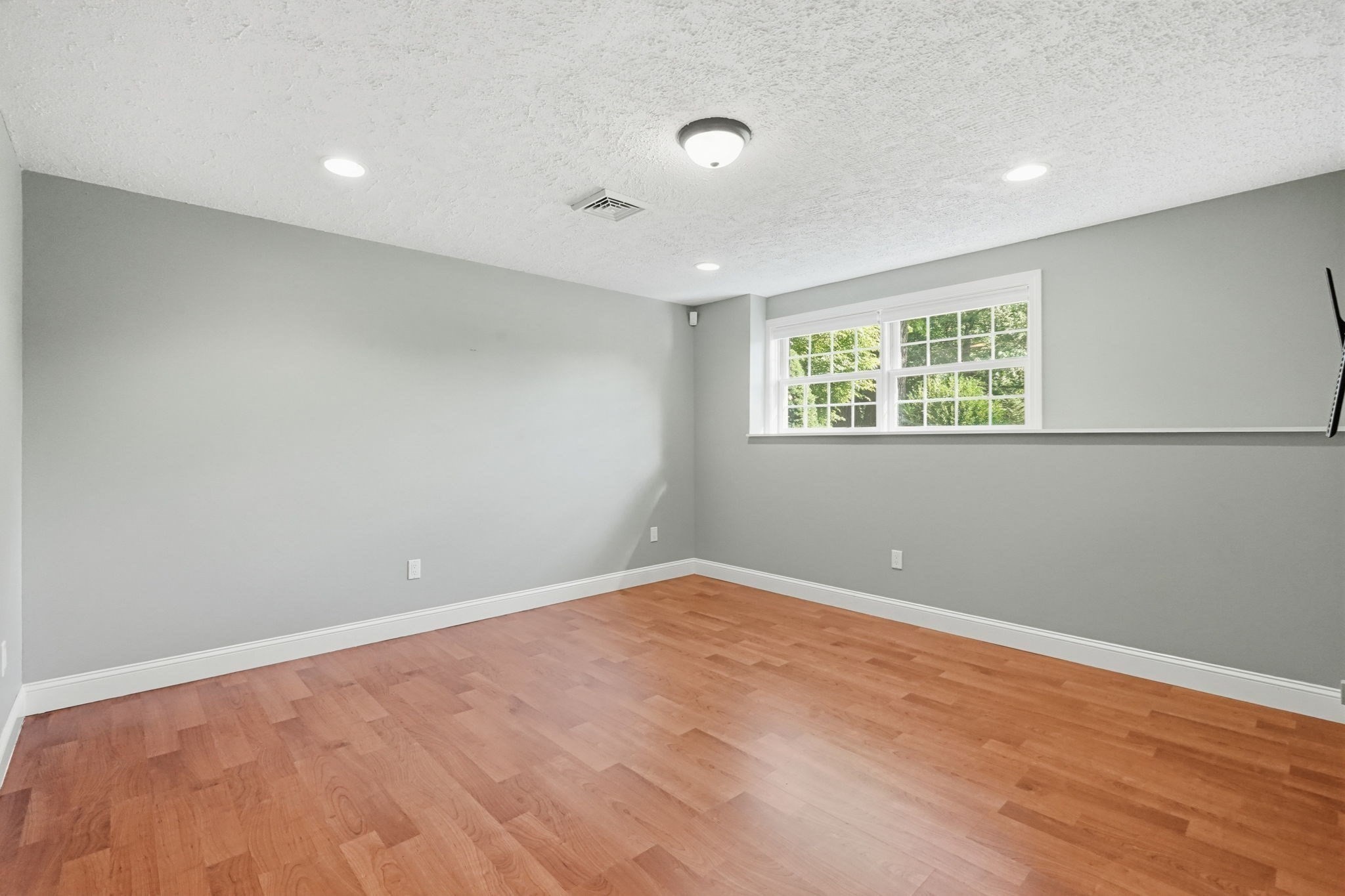 74 Clark St Property Photo 35