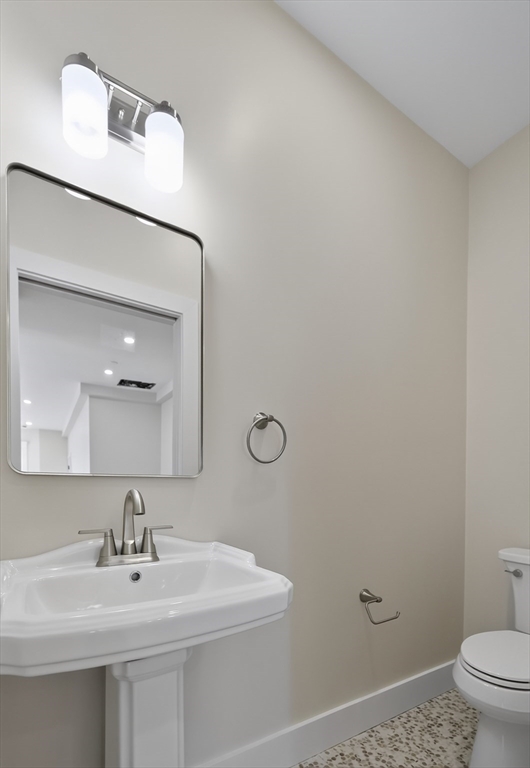 533 Washington Street # 3 Property Photo 7