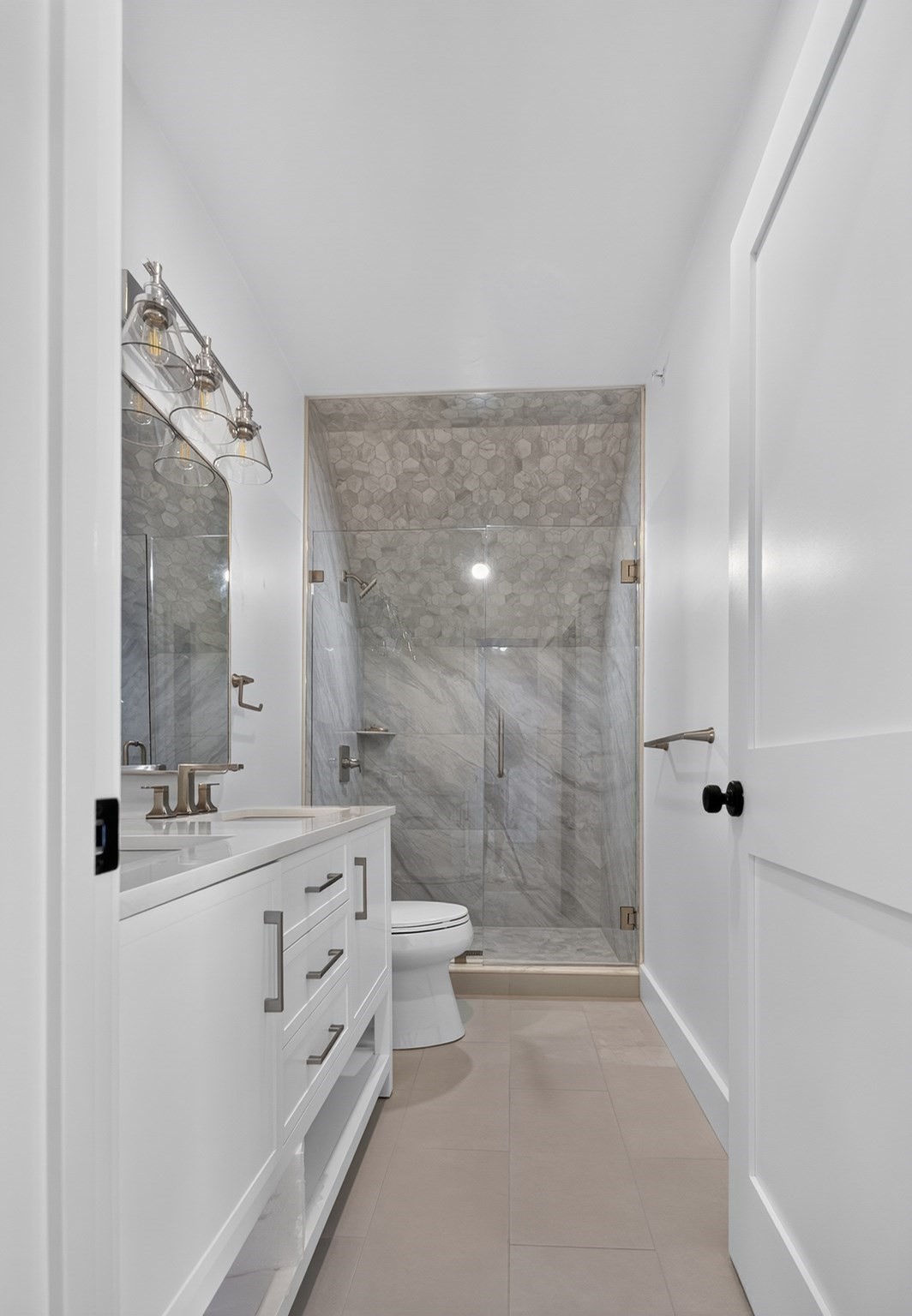 533 Washington Street Property Photo 6