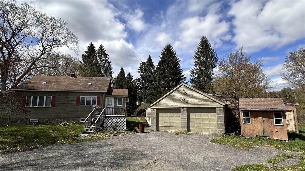 266 Brookfield Rd Property Photo 1