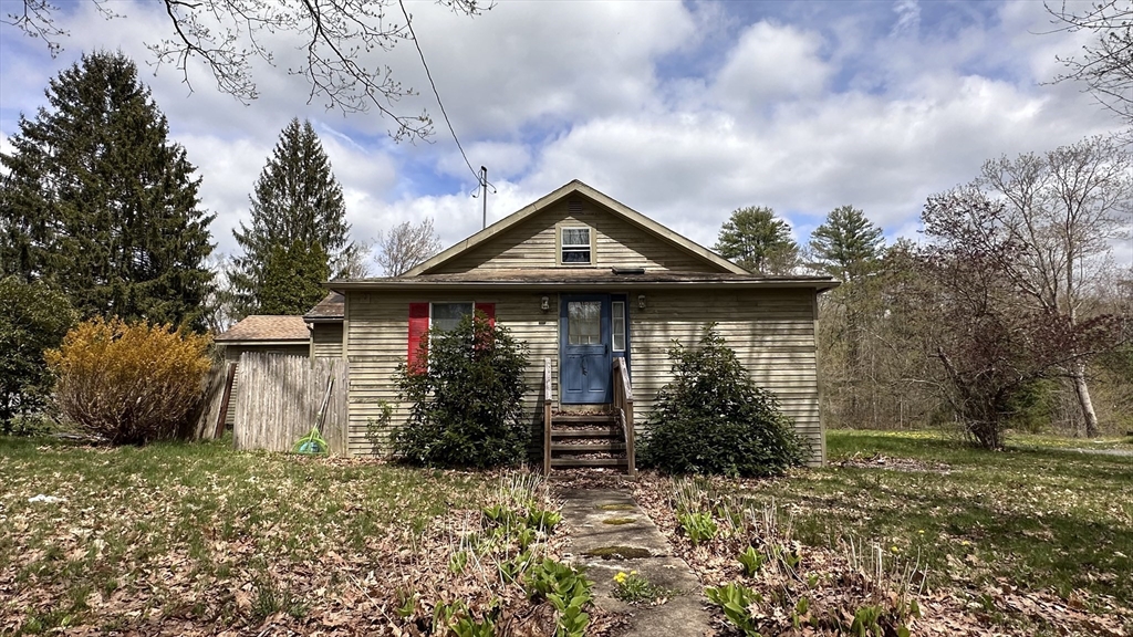 266 Brookfield Rd Property Photo 2