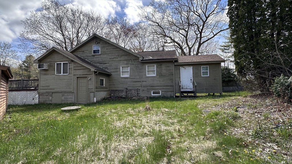266 Brookfield Rd Property Photo 4