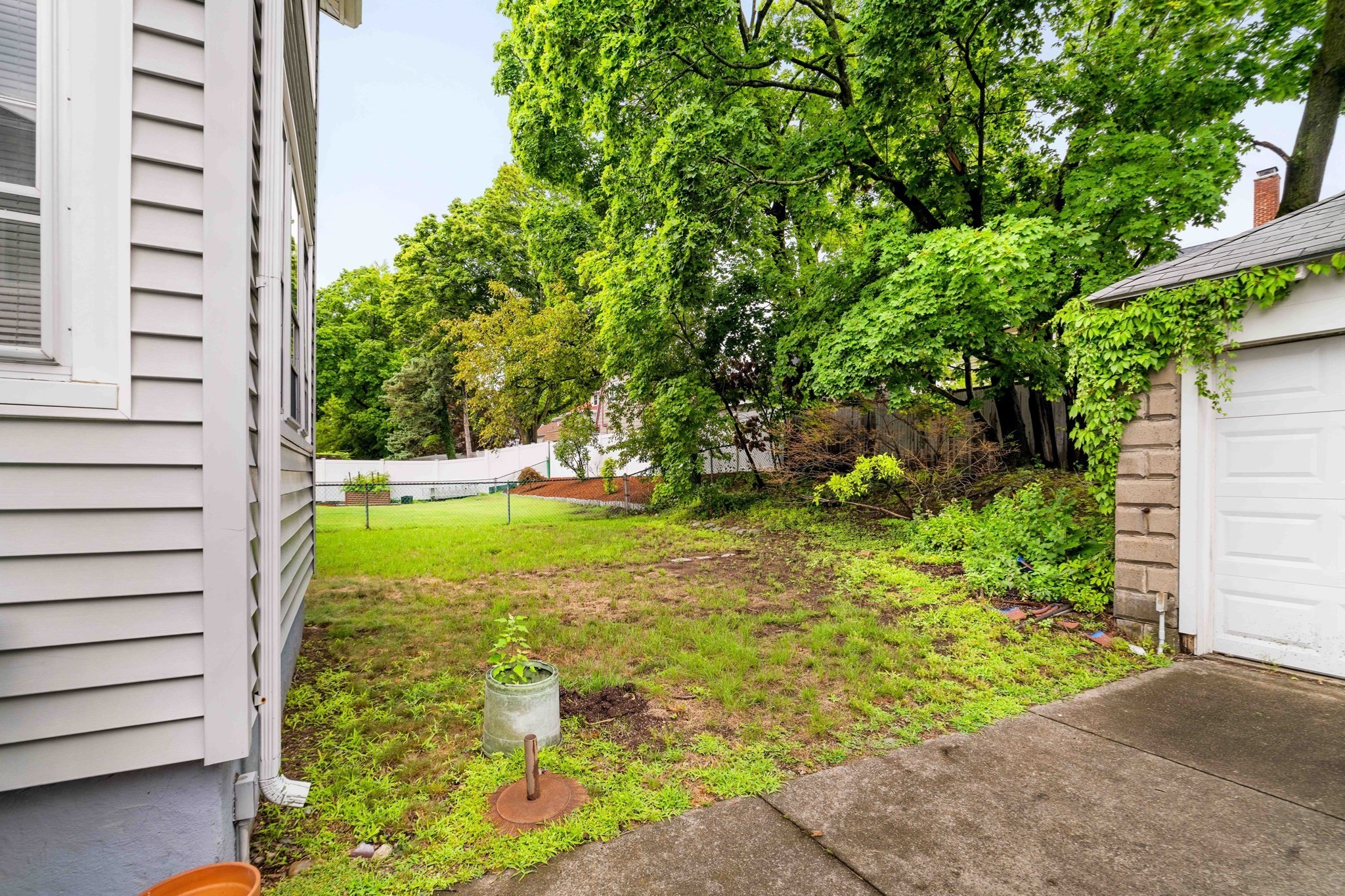 27 Pitcher Ave Property Photo 20