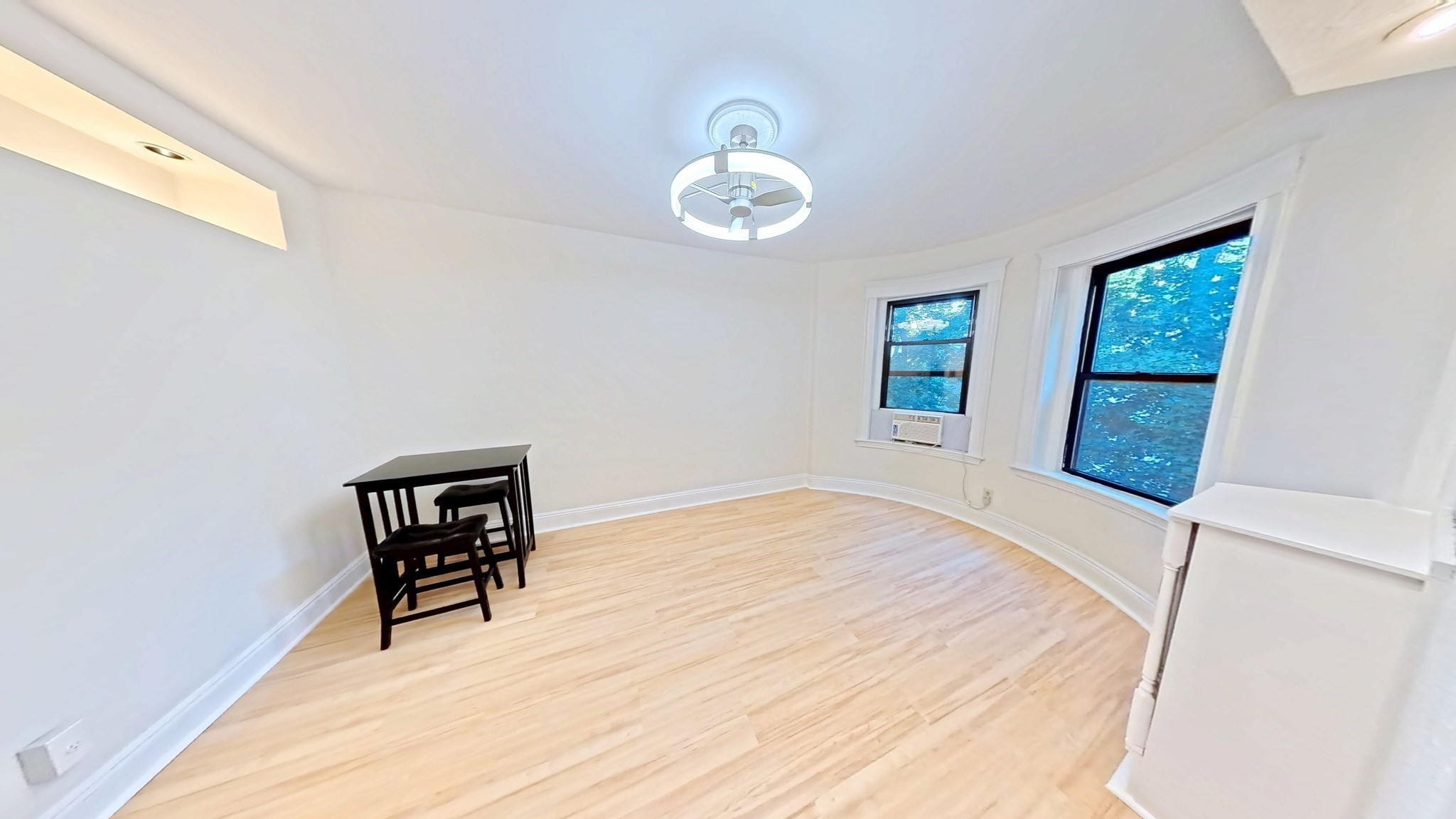 40 Winchester St # 8 Property Photo 3