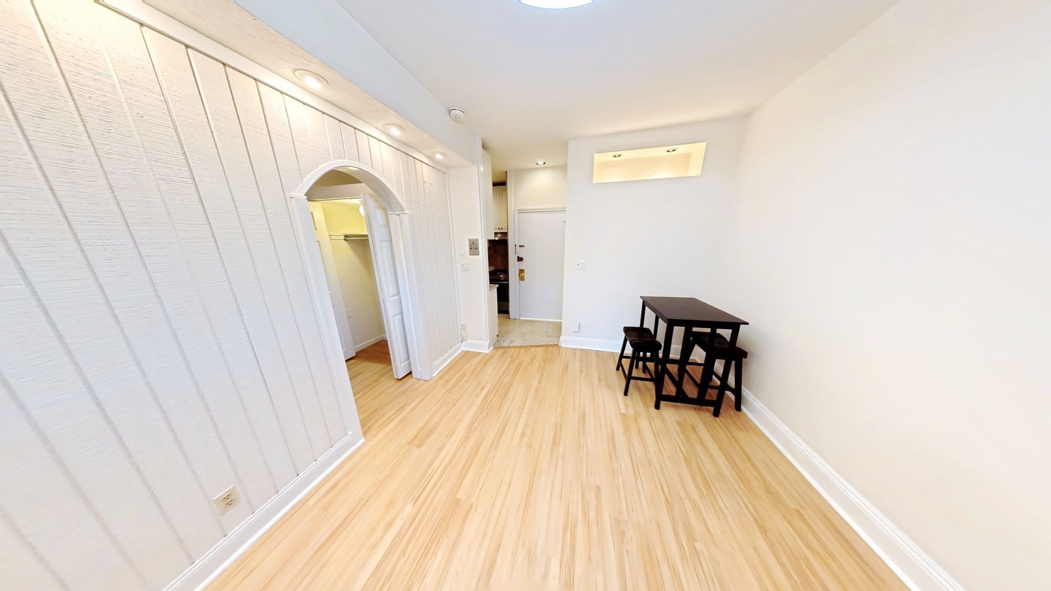 40 Winchester St # 8 Property Photo 4