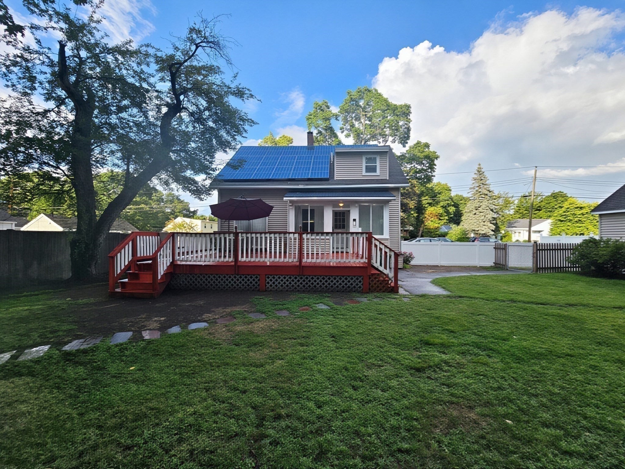 15 Dinsmore Street Property Photo 18