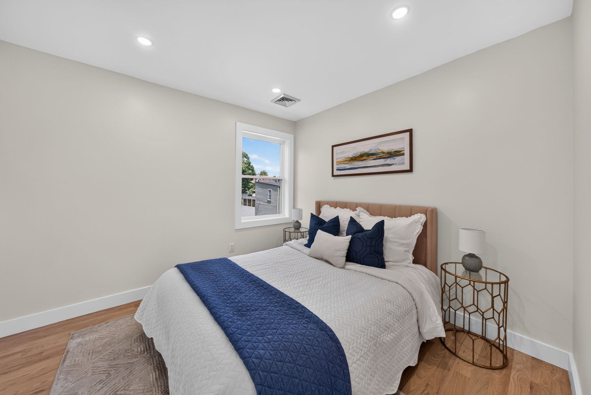 20 Washington Pl Property Photo 9