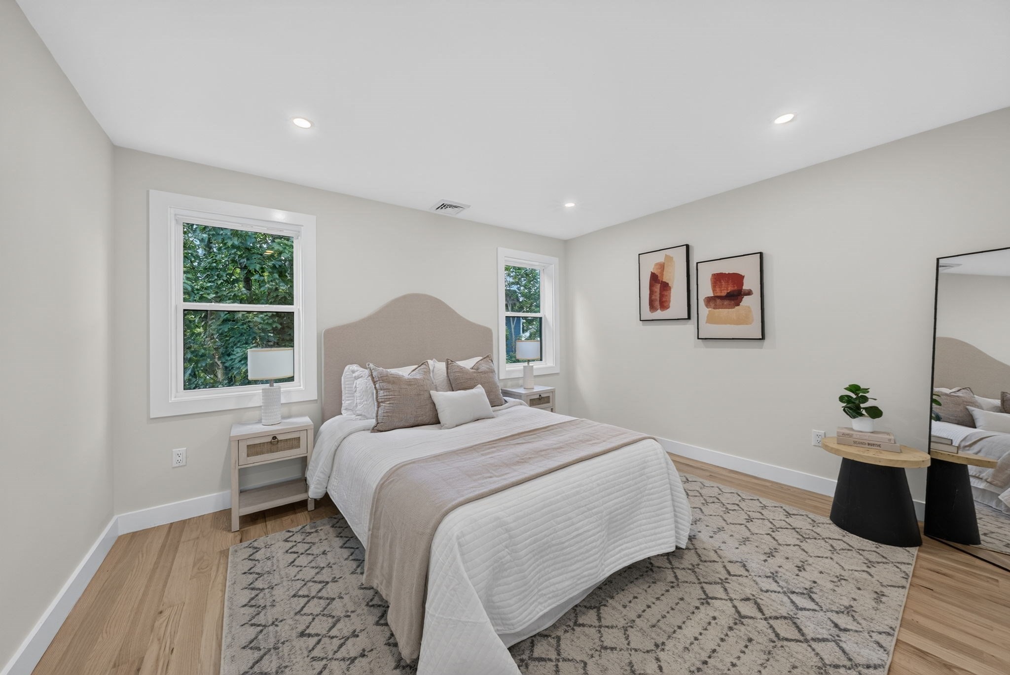 20 Washington Pl Property Photo 10