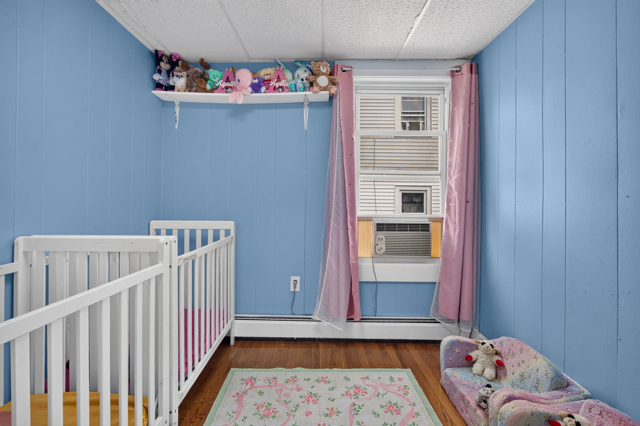 106-108 Grand St Property Photo 12