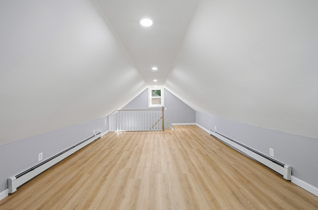 8 Hawkins St Property Photo 12