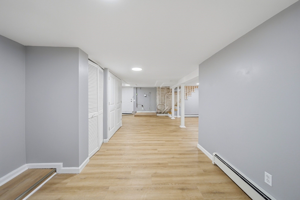 8 Hawkins St Property Photo 13