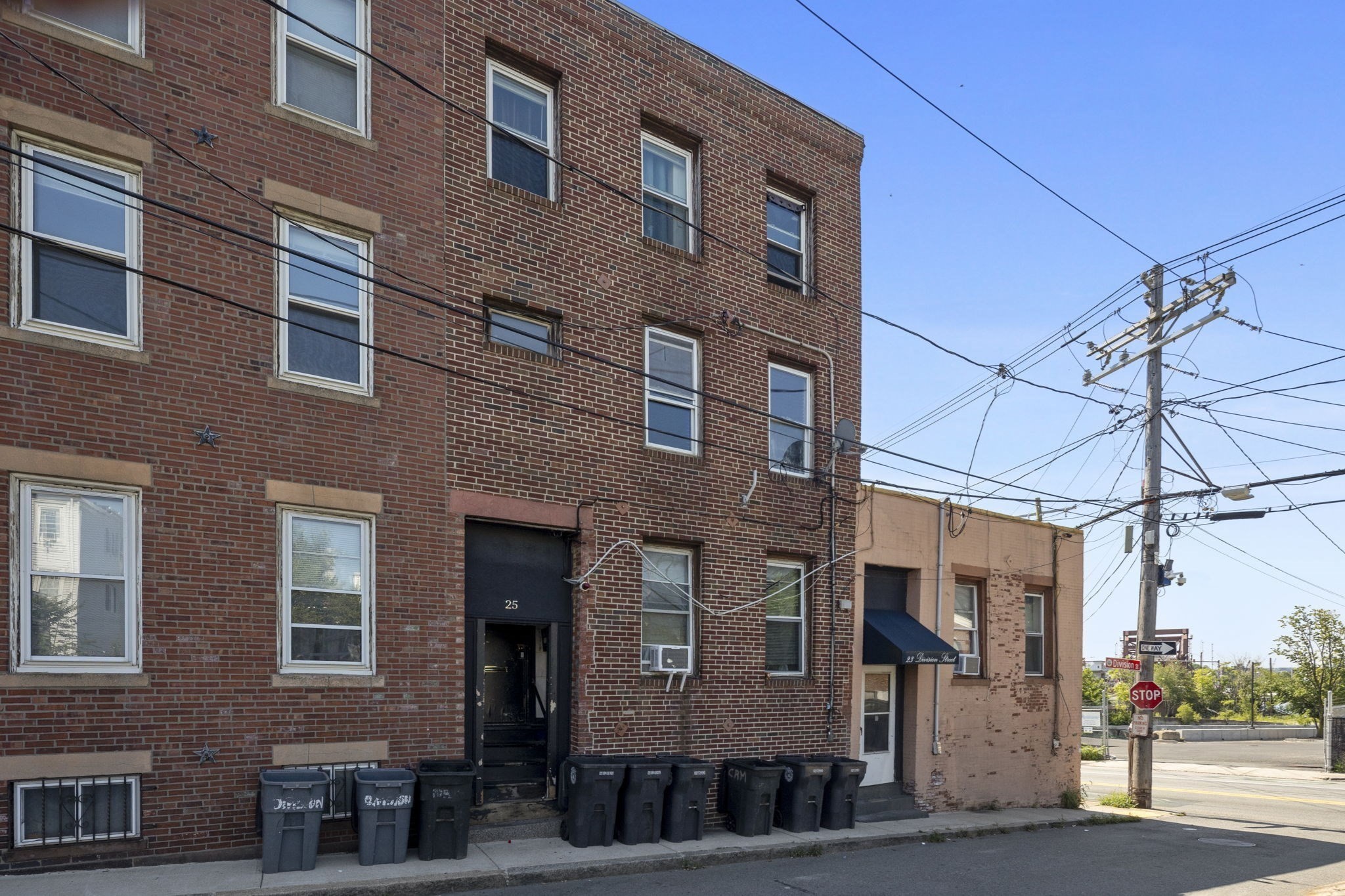 25 Divison St Property Photo 1